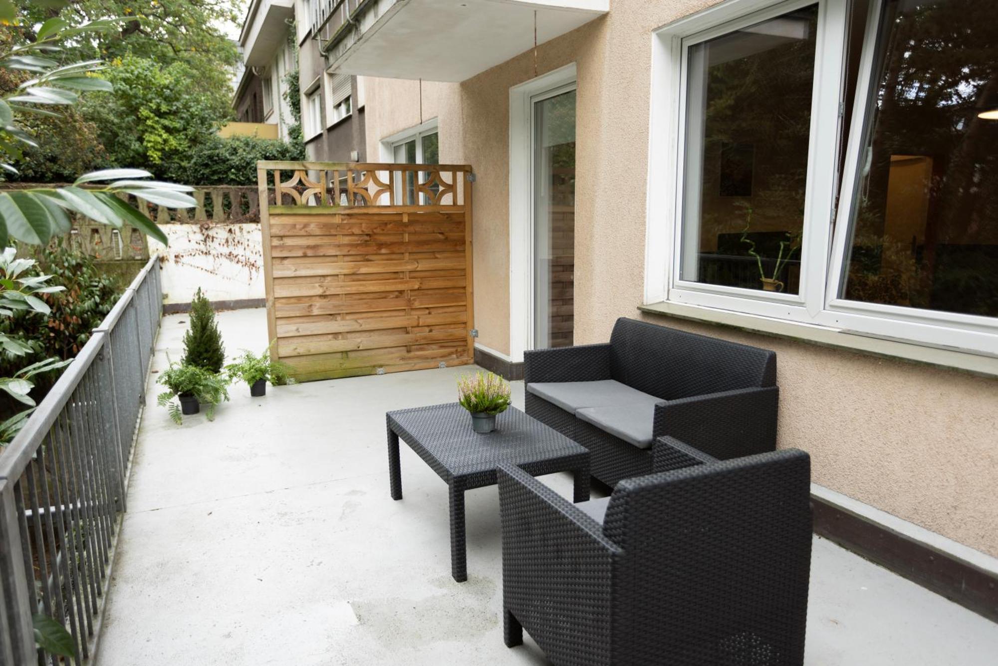 Central Apartment With Terrace And A Free Parking 杜伊斯堡 外观 照片