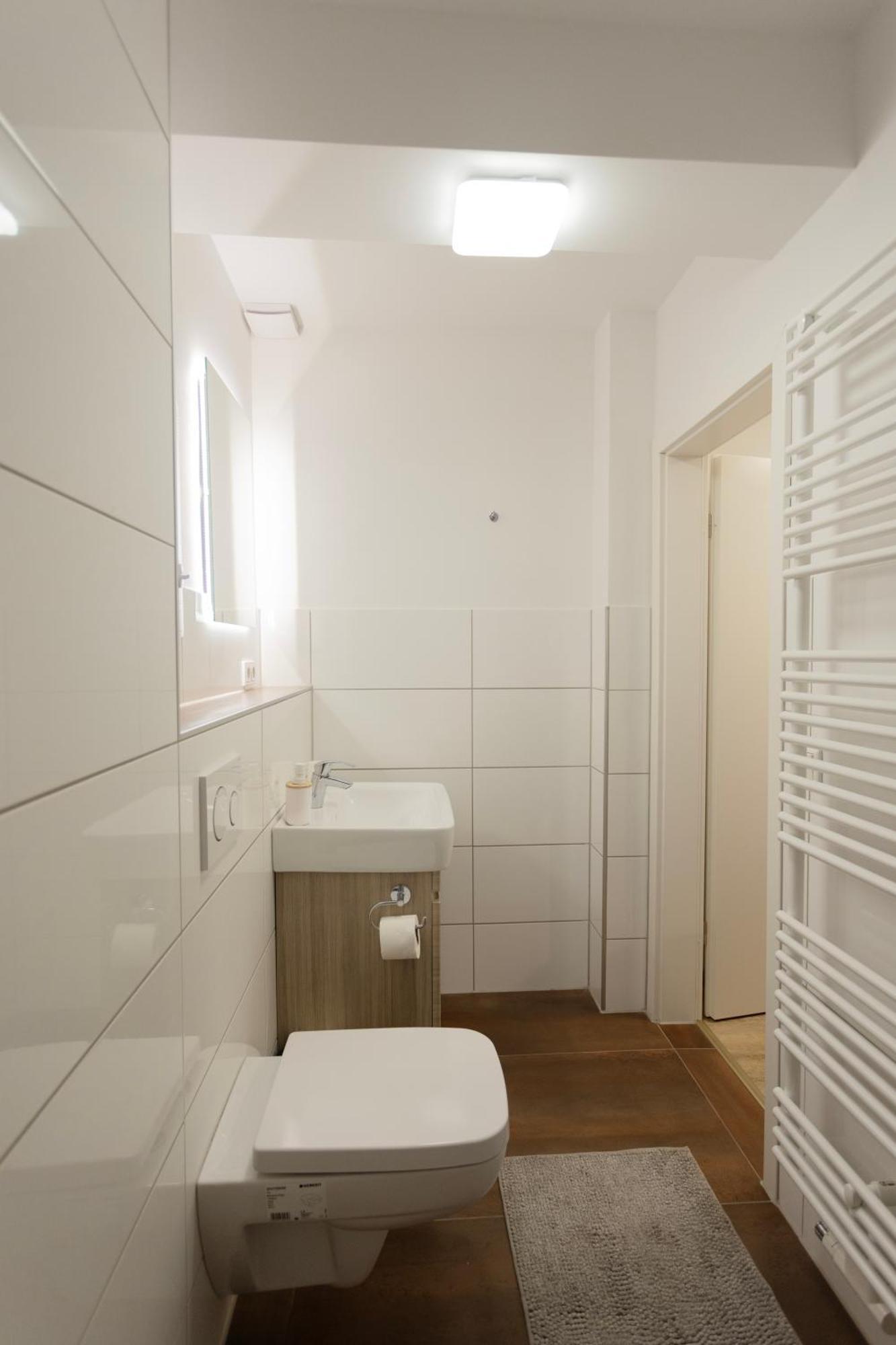 Central Apartment With Terrace And A Free Parking 杜伊斯堡 外观 照片